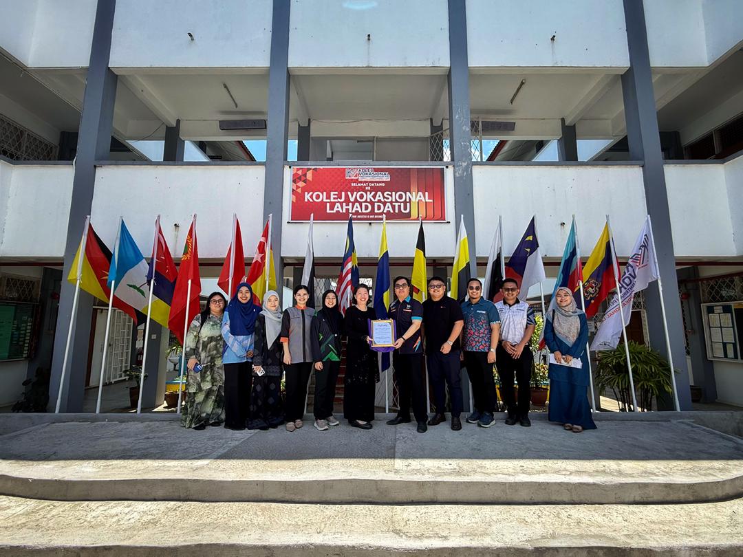 KV Lahad Datu community partner moment 1